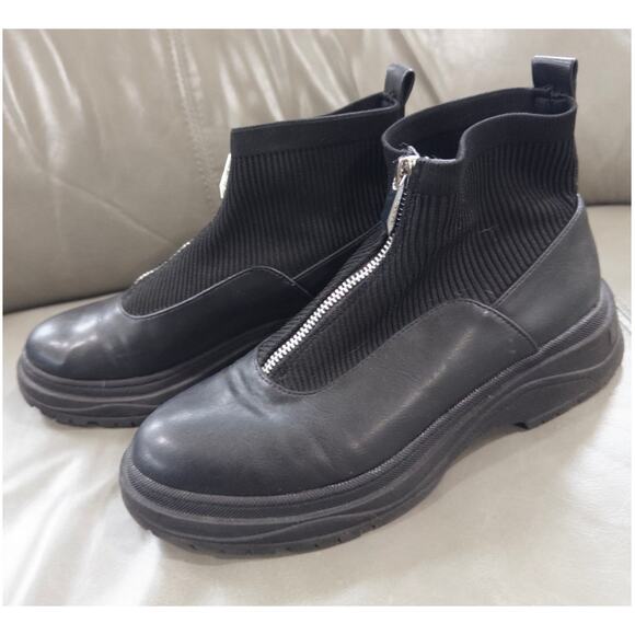 Zara Women's 38/8 Chunky Lug sole Front Zipper Ankle Boots - Picture 1 of 6